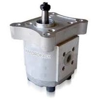 4,70 cc Tandwielpomp links met 1:8 conische as groep 10